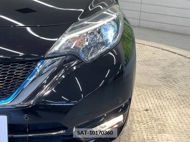 Nissan NOTE 2018-02 305420-12