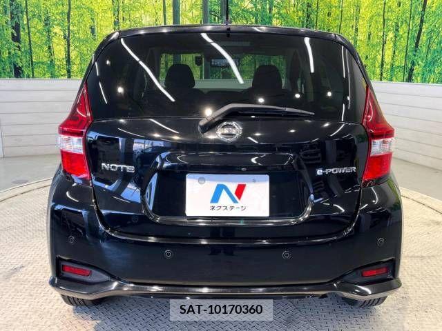 Nissan NOTE 2018-02 305420-15