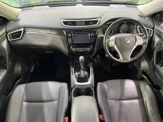 Nissan X-TRAIL 2017-02 194528-1