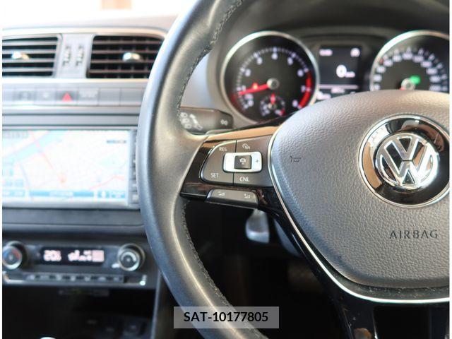 VolksWagen POLO 2015-01 289608-11