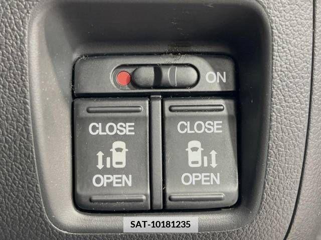 Honda N BOX CUSTOM 2017-09 373529-4