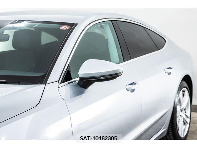 Audi A7 2021-08 219209-19