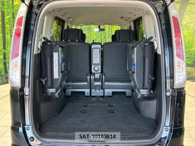 Nissan SERENA 2012-01 393880-11