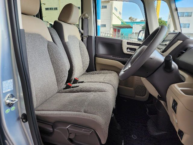 Honda N BOX 2017-10 16457-8