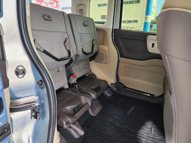 Honda N BOX 2017-10 16457-22