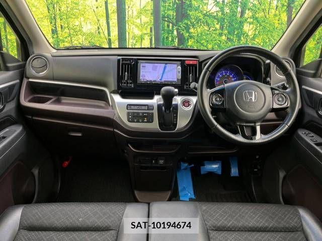 Honda N-WGN 2015-06 255435-1