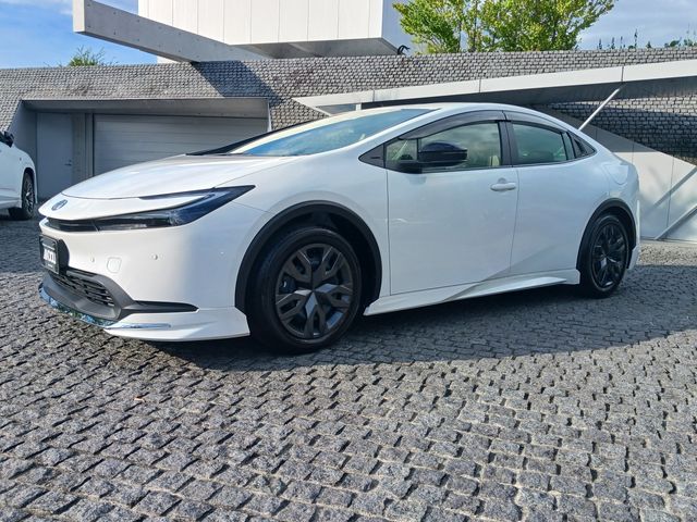 Toyota PRIUS 2023-05 8541-1