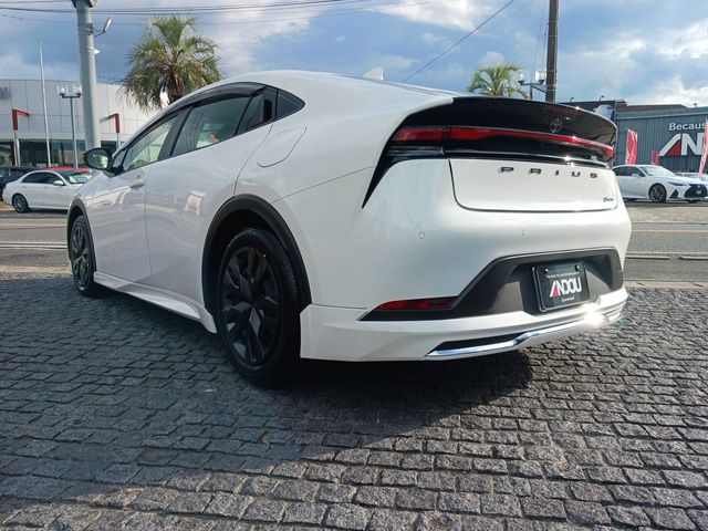 Toyota PRIUS 2023-05 8541-2
