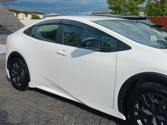 Toyota PRIUS 2023-05 8541-4