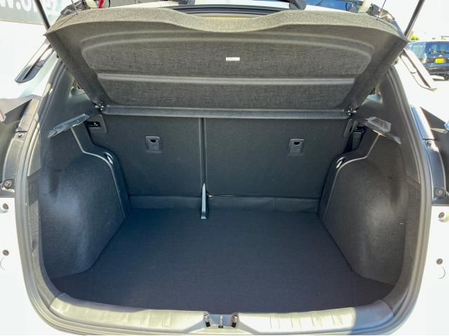 Nissan KICKS 2021-04 185037-26