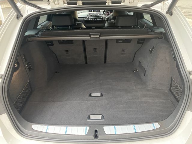 Bmw 3 SERIES 2018-11 10365-15