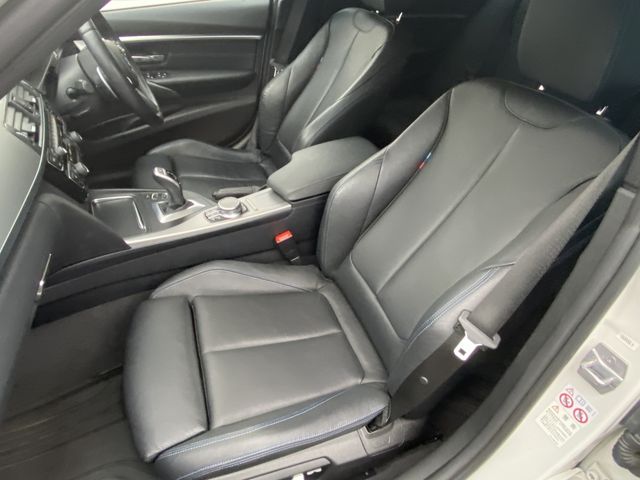 Bmw 3 SERIES 2018-11 10365-9