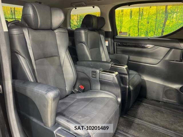 Toyota VELLFIRE 2018-10 349169-9