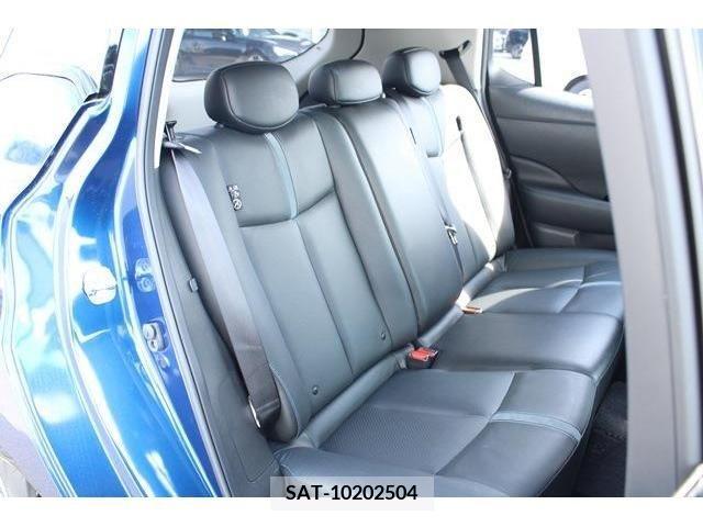 Nissan LEAF 2019-09 352780-15