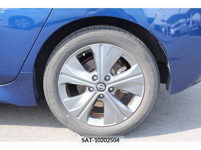 Nissan LEAF 2019-09 352780-12