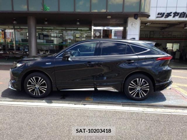 Toyota HARRIER 2023-05 361082-10