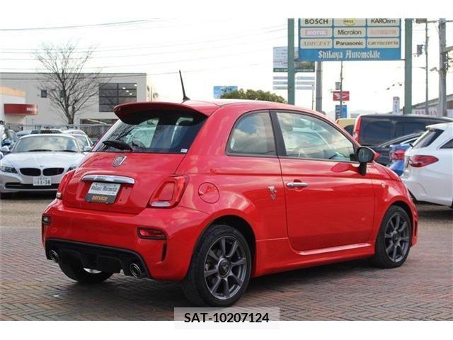 Abarth 595 2017-06 221132-2