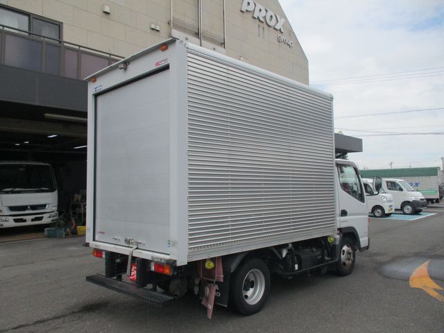 Mitsubishi CANTER 2016-06 15527-1