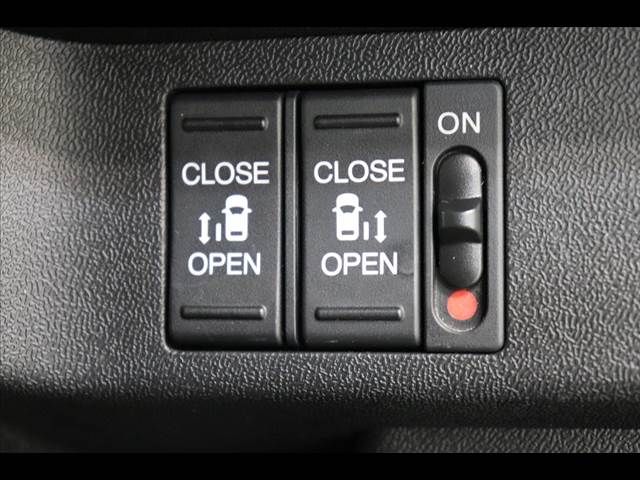 Honda e 2016-03 4742-4