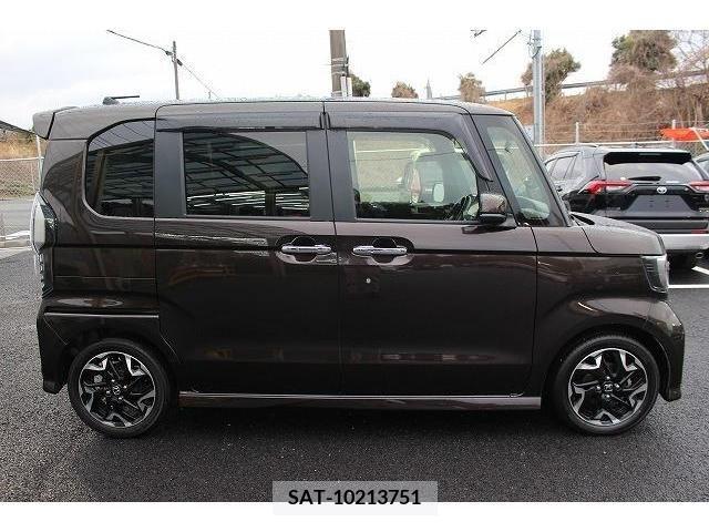 Honda N BOX CUSTOM 2018-09 215797-6