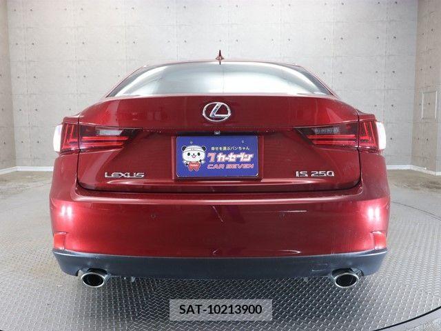 Lexus IS 2013-05 276027-23