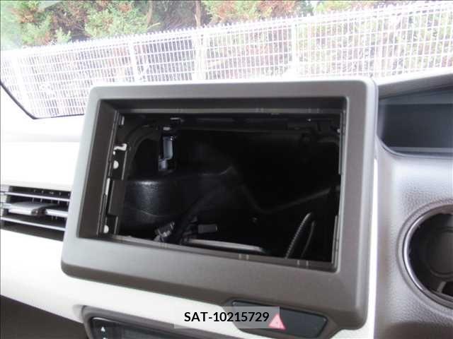 Honda N BOX 2021-11 307368-14
