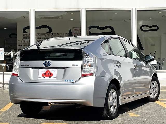Toyota PRIUS 2010-02 183537-2