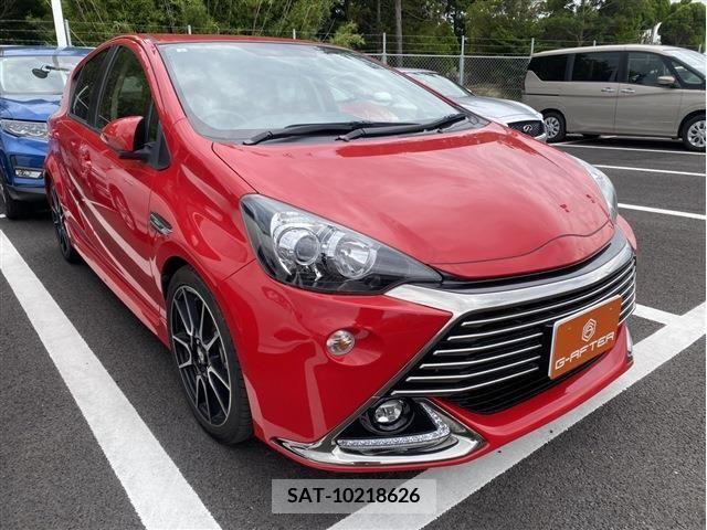 Toyota AQUA 2015-02 341850-0