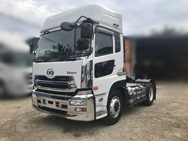 Nissan QUON 2017-12 6925-9