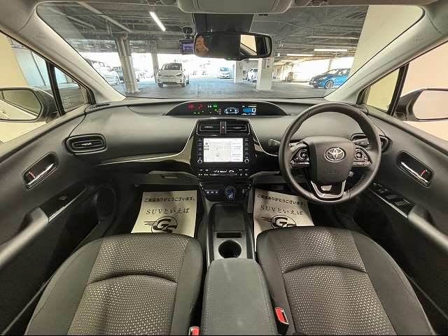 Toyota PRIUS 2016-07 20594-1