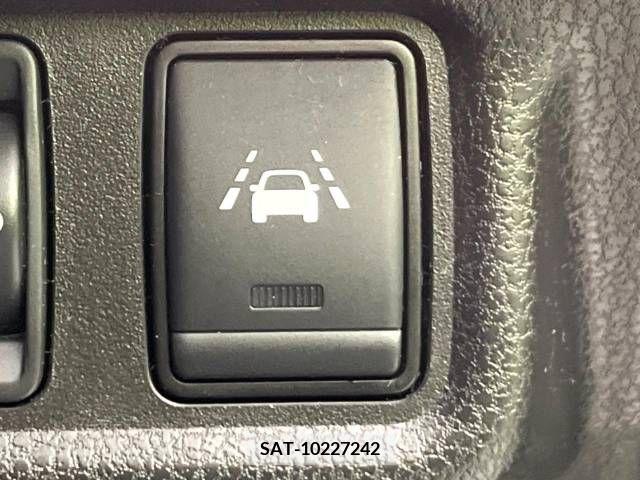 Nissan NOTE 2017-05 342466-5