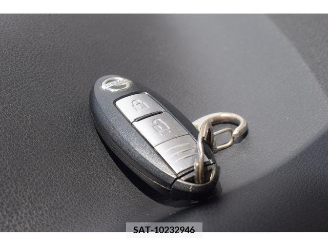 Nissan NOTE 2014-02 373072-23