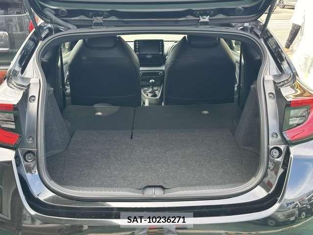 Toyota YARIS 2020-11 360777-8