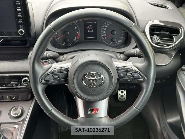 Toyota YARIS 2020-11 360777-6