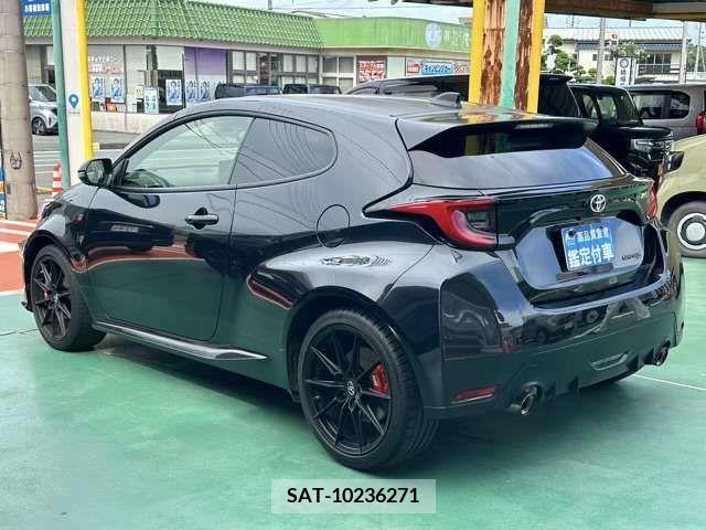 Toyota YARIS 2020-11 360777-3