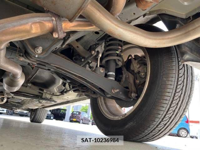 Mitsubishi RVR 2010-04 324456-17