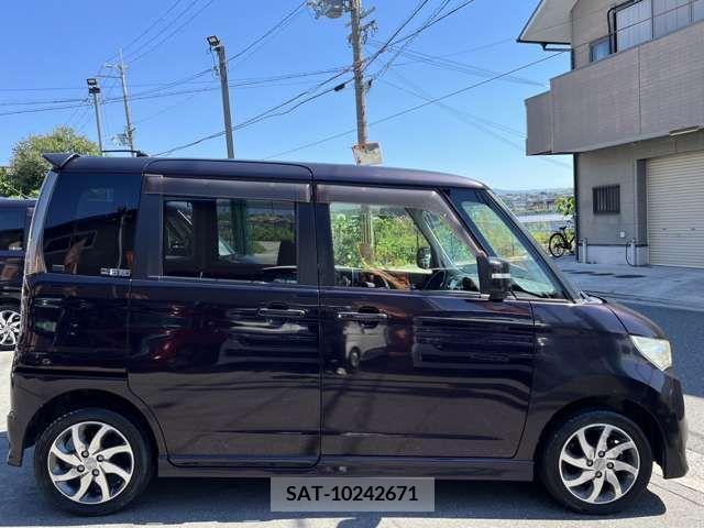 Nissan ROOX 2011-08 354427-5