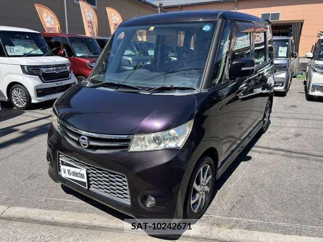 Nissan ROOX 2011-08 354427-10
