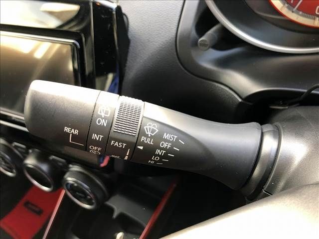 Suzuki SWIFT 2021-06 196004-16