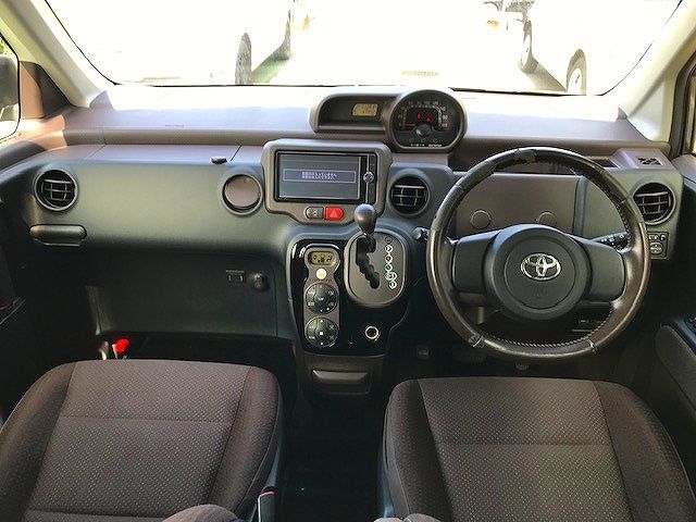 Toyota SPADE 2013-01 16599-1