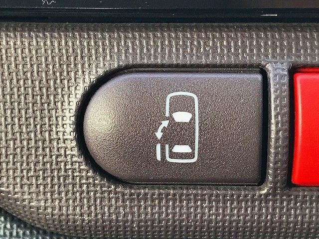 Toyota SPADE 2013-01 16599-5