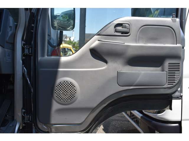 Isuzu ELF TRUCK 2009-11 10282-1