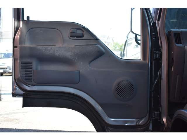 Isuzu ELF TRUCK 2009-11 10282-3