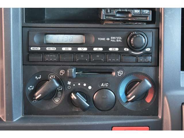 Isuzu ELF TRUCK 2009-11 10282-12