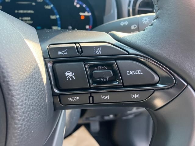 Toyota YARIS CROSS 2023-11 195805-20