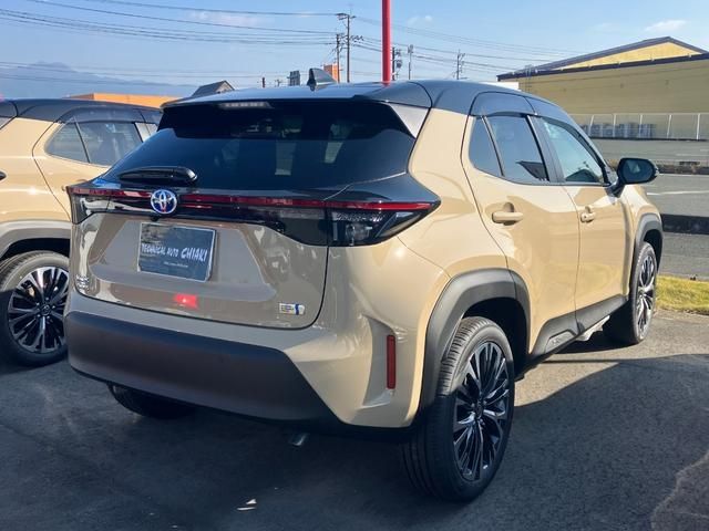 Toyota YARIS CROSS 2023-11 195805-4
