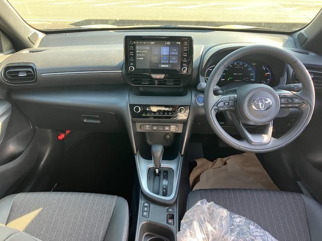 Toyota YARIS CROSS 2023-11 195805-25