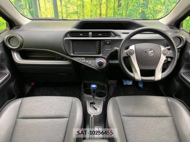 Toyota AQUA 2014-10 260391-1