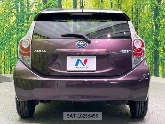 Toyota AQUA 2014-10 260391-15