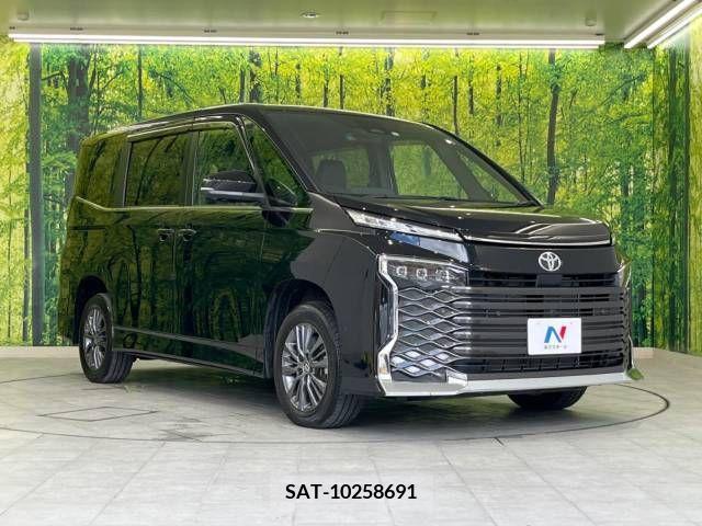 Toyota VOXY 2023-04 370519-17